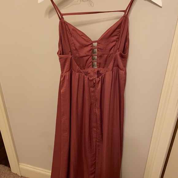Backless Maxi Dress - Picture 2 of 4
